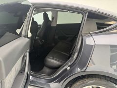 Tesla Model Y rear-wheel drive version - фото 9