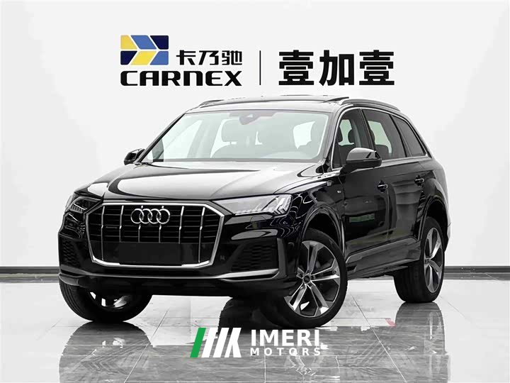Audi Q7 55 TFSI quattro S line sports - автомобиль из Китая