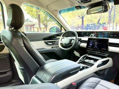 Lincoln Nautilus 2023 2.0T AWD Premier - фото 17