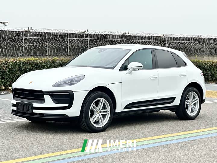 Porsche Macan 2.0T - автомобиль из Китая