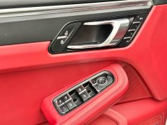 Porsche Macan 2.0T - фото 12