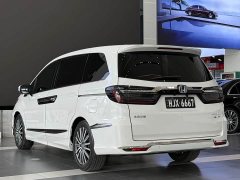 Elise Elysion 2022 2.0L e:HEV Luxury Edition - фото 7