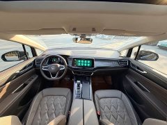 Volkswagen 380TSI Flagship Edition - фото 11