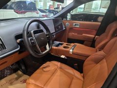 Li Auto Ideal L8 Pro - фото 6
