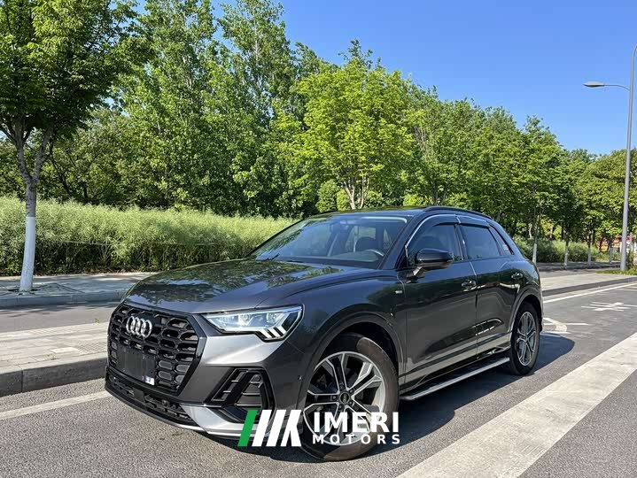 Audi Q3 35 TFSI Fashion Dynamic (1.4T) - автомобиль из Китая