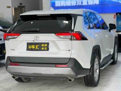 Toyota RAV4 Rongfang 2.0L CVT 2WD Fashion Plus Edition - фото 7