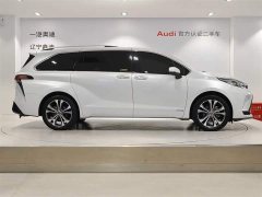 Toyota Granvia 2.5L Hybrid Executive PLUS Edition - фото 3
