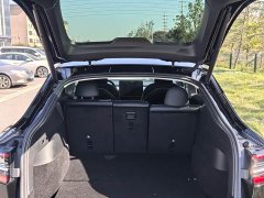 Tesla Model Y Rear-Wheel Drive - фото 14