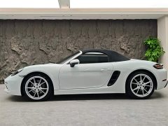 Porsche 718 Boxster 2.0T - фото 3