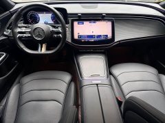 Mercedes-Benz E-Class E 300 L Fashionable and Sporty - фото 14