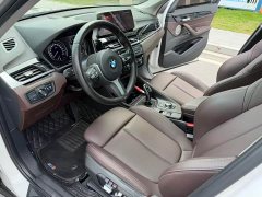 BMW X1 facelift sDrive25Li leading - фото 12
