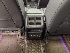 Volkswagen Tiguan L 330TSI automatic two-wheel drive R-Line version - фото 15