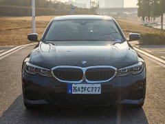 BMW 3 Series 325i M Sport Package - фото 2