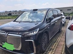 Voyah Dream 2027 PHEV Champion Edition - фото 1