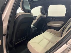 Volvo XC60 B5 AWDLuxury Edition - фото 8