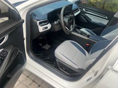 Geely Emgrand 2022 4th Generation 1.5L CVT Flagship Edition - фото 8