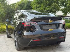 Tesla Model Y Rear-Wheel Drive - фото 13