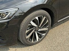 Volkswagen Passat 330TSI Luxury Edition - фото 11