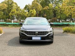 Volkswagen Passat 330TSI Luxury Edition - фото 2