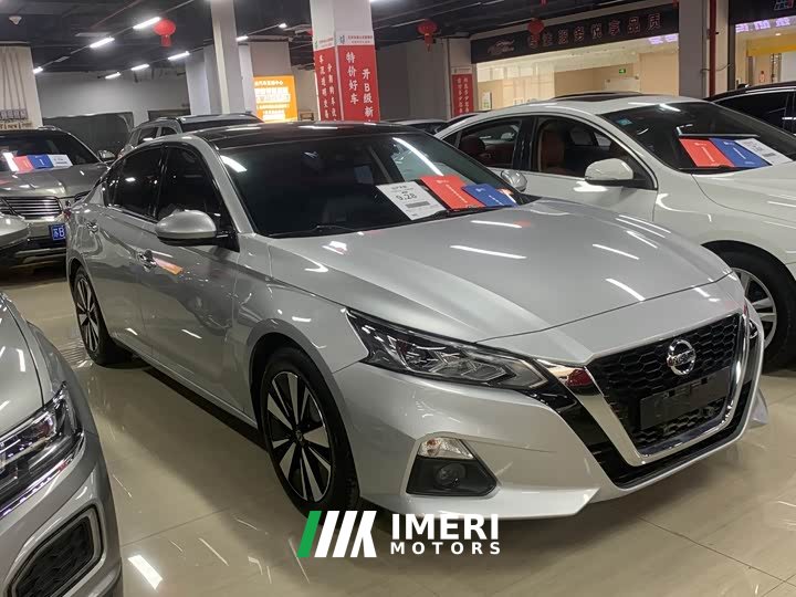 Nissan 2.0L XL Edition - автомобиль из Китая