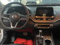 Nissan 2.0L XL Edition - фото 10