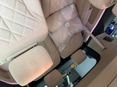 NIO ES8 Six-seater Executive Deluxe Edition - фото 12