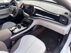 BYD Qin PLUS Honor Edition DM-i 55KM Leading - фото 15