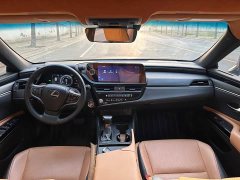 Lexus ES 2022 300h Excellence Edition - фото 4