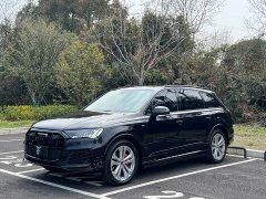 Audi Q7 55 TFSI quattro S line Version - фото 1