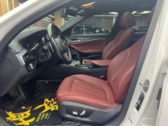 BMW 5 Series Facelift II 530Li M Sport Package - фото 13