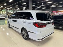 Elise 2.0L e:HEV Luxury Edition - фото 4