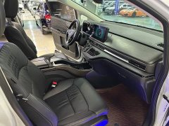 Elise 2.0L e:HEV Luxury Edition - фото 8