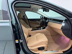 Jaguar XFL 2.0T P250 two-wheel drive exclusive luxury version - фото 19