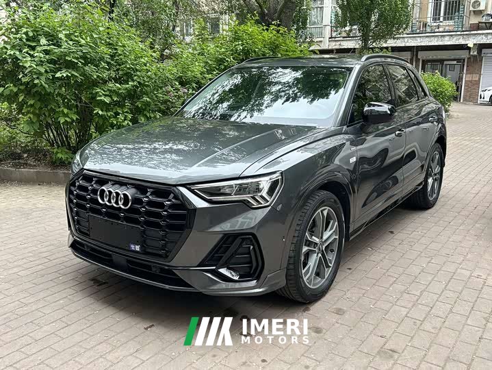 Audi Q3 35 TFSI Fashion Dynamic (1.4T)