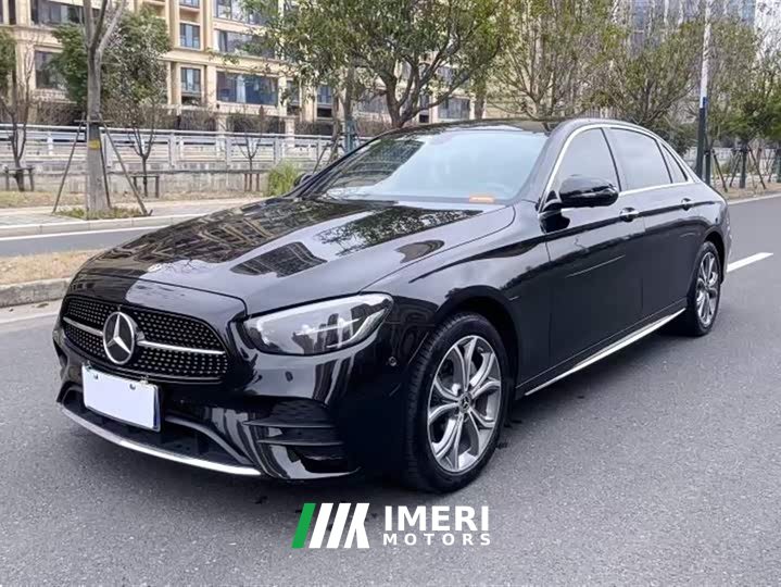 Mercedes-Benz E-Class E 300 L Sporty and Fashionable - автомобиль из Китая