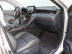 Voyah Venza 2023 2.0L CVT FWD Luxury Edition - фото 8