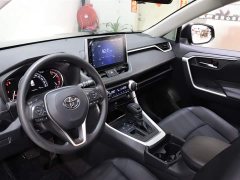 Toyota RAV4 Rongfang 2.0L CVT 2WD Fashion Edition - фото 9