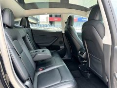 Tesla Model Y standard range rear-wheel drive version - фото 6
