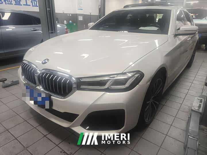 BMW 5 Series 2022 530Li xDrive M Sports Package - автомобиль из Китая