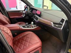 BMW X5 2022 facelift xDrive 40Li M sports package - фото 7