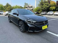 Volkswagen Passat 330TSI Starry Sky Deluxe Edition - фото 3