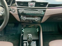 BMW X2 sDrive25i leading M sports package - фото 9