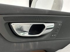 Volvo XC60 B5 four-wheel drive Zhiyi Luxury Edition - фото 19