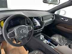 Volvo XC60 B5 four-wheel drive Zhiyi Luxury Edition - фото 3