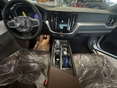 Volvo XC60 B5 four-wheel drive Zhiyi Luxury Edition - фото 4