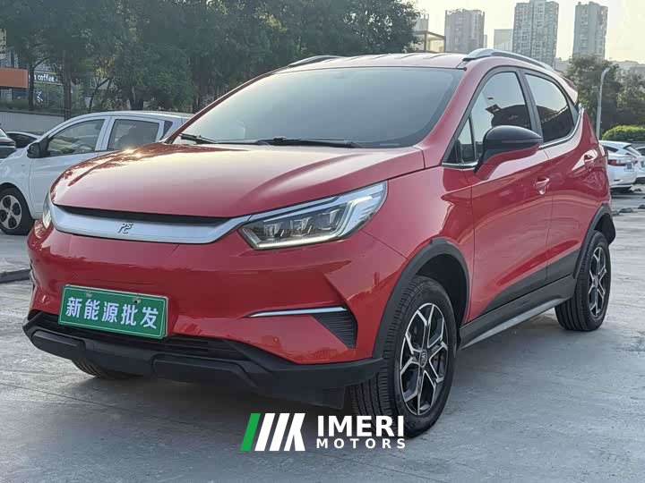 BYD Yuan Pro 401KM Deluxe Edition - автомобиль из Китая