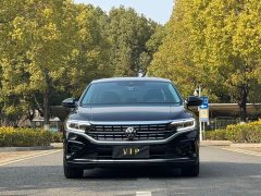 Volkswagen Passat facelift 330TSI luxury version - фото 2