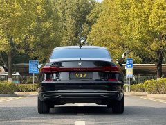 Volkswagen Passat facelift 330TSI luxury version - фото 6