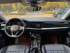 Volkswagen Passat facelift 330TSI luxury version - фото 8