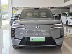 Denza N8L flagship - фото 2